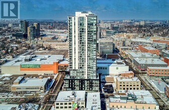 55 Duke St W in Kitchener, ON - Building Photo - Building Photo