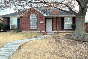 9999 Buckingham Ln in Frisco, TX - Building Photo