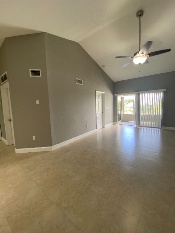 property at 2820 N Oakland Forest Dr