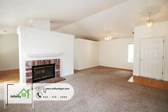 1117 Grouse Dr in Redding, CA - Building Photo - Building Photo