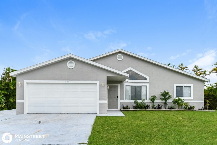 517 SW 25th Ln in Cape Coral, FL - Foto de edificio