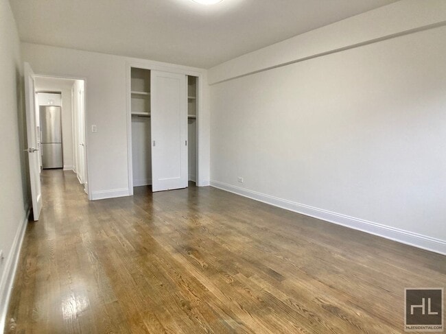 EAST 35 STREET in New York, NY - Building Photo - Building Photo