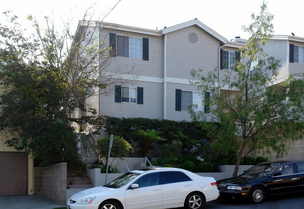 334 Sierra St in El Segundo, CA - Building Photo