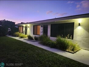 616 NE 16th Ave in Fort Lauderdale, FL - Building Photo - Building Photo