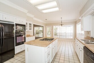 19427 Atasca Oaks Dr in Humble, TX - Building Photo - Building Photo