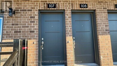 940 St David St N in Centre Wellington, ON - Building Photo - Building Photo