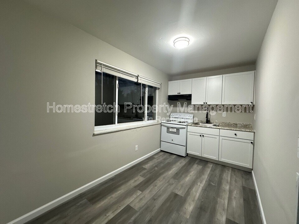 5 Bruce Dr in Florissant, MO - Building Photo