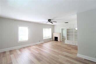 1745 Oak St in Sarasota, FL - Building Photo - Building Photo