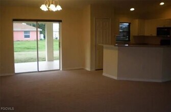 2802 37th St SW in Lehigh Acres, FL - Building Photo - Building Photo