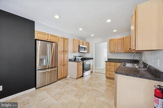 318 Brentwood Ave in Cherry Hill Township, NJ - Building Photo - Building Photo