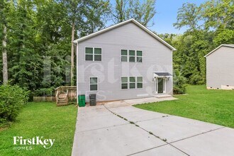 6816 Rio Grande Ln in Charlotte, NC - Building Photo - Building Photo