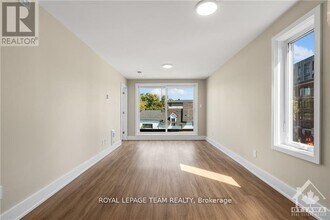 366 Winona Ave in Ottawa, ON - Building Photo - Building Photo