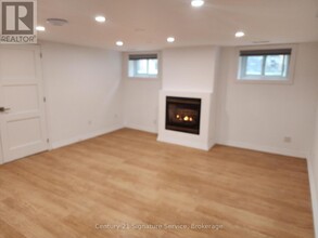 3 Fernalroy Blvd in Toronto, ON - Building Photo - Building Photo