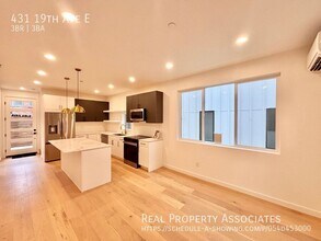 431 19th Ave E in Seattle, WA - Building Photo - Building Photo