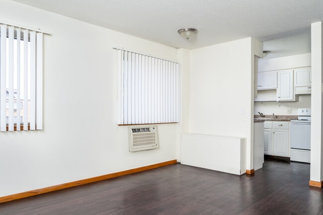 2001 Bryant Ave S in Minneapolis, MN - Foto de edificio - Building Photo