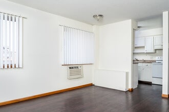 2001 Bryant Ave S in Minneapolis, MN - Foto de edificio - Building Photo