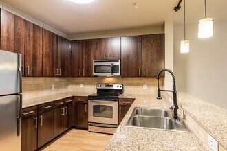 Mosaic Westshore Apartments in Tampa, FL - Foto de edificio - Interior Photo