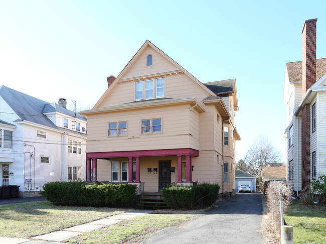 102 Harrison St in New Britain, CT - Building Photo - Building Photo