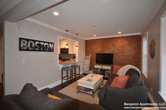 60 Florida St, Unit 2 in Boston, MA - Building Photo - Building Photo