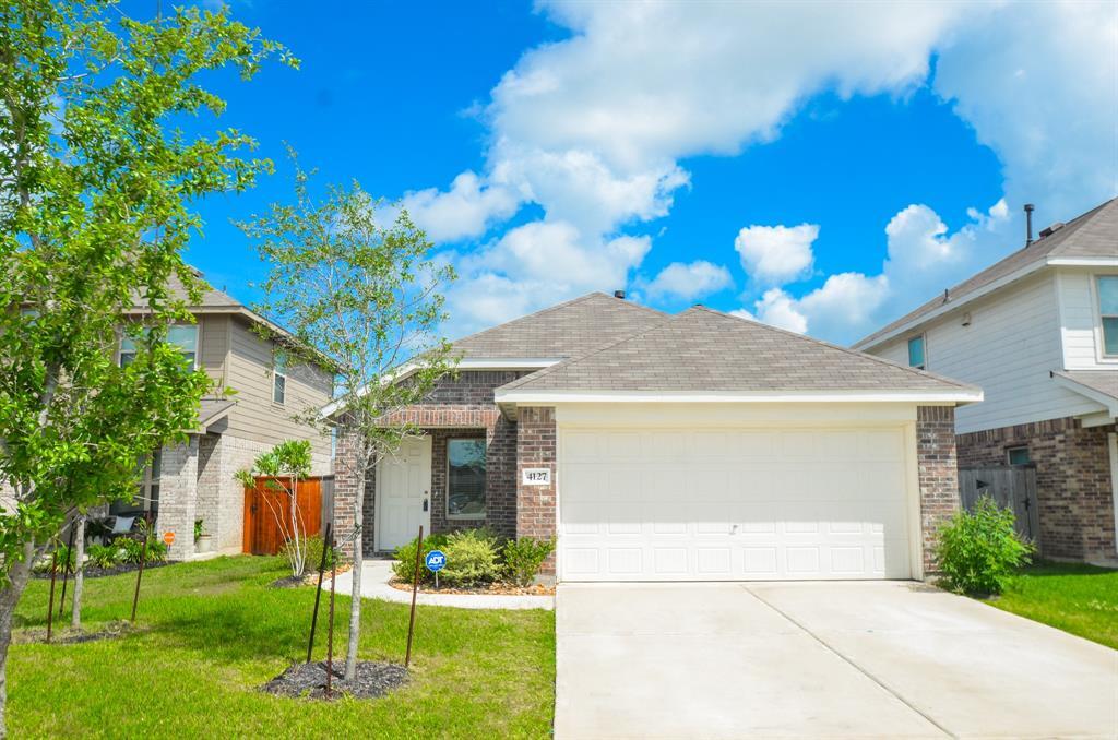 4127 Saltillo Lakes Dr in Baytown, TX - Building Photo