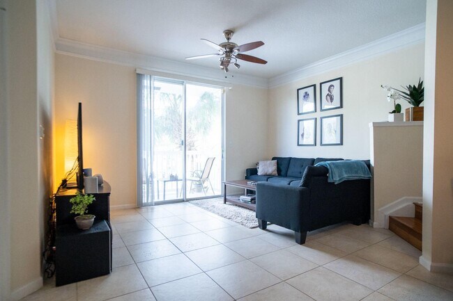 175 Galicia Way in Jupiter, FL - Building Photo - Building Photo