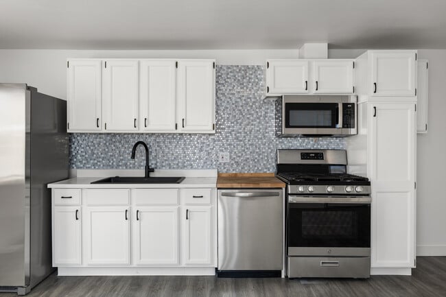 property at 4057 N Adams St