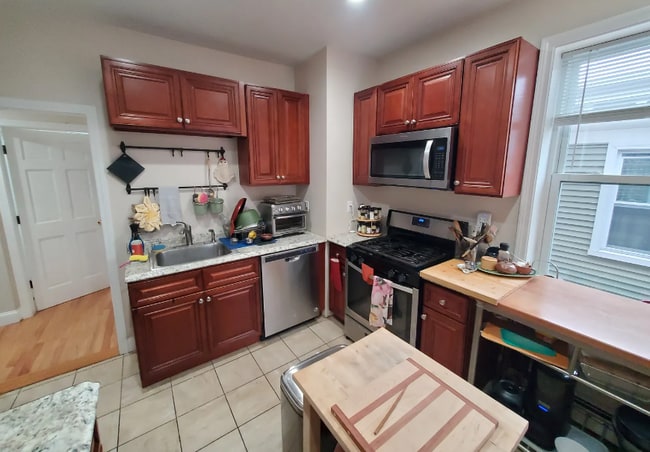 283 Brookline St, Unit 3L