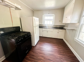 5070 Wilshire St in Beaumont, TX - Building Photo - Building Photo