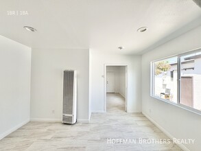 2545 Santa Ana St in Huntington Park, CA - Building Photo - Building Photo