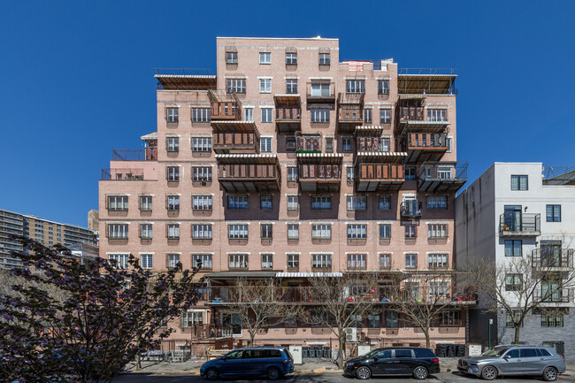 37 Throop Ave in Brooklyn, NY - Building Photo - Building Photo
