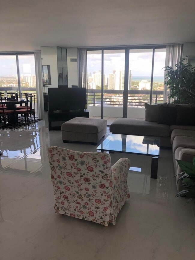 property at 3500 Mystic Pointe Dr