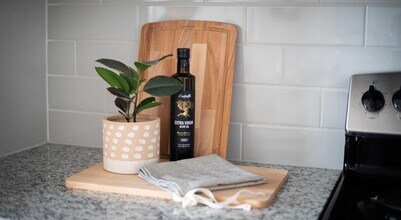 12111 S Main St in Houston, TX - Building Photo - Building Photo