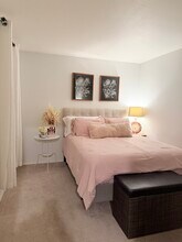 36361 Grazia Way in Winchester, CA - Building Photo - Building Photo