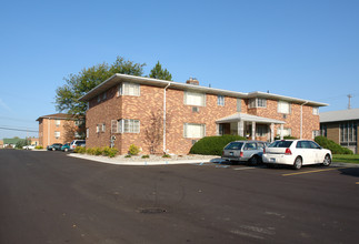 2000 Boston Blvd in Lansing, MI - Building Photo - Building Photo