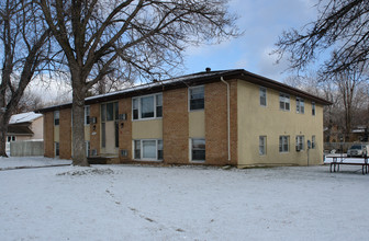 6417 Highway 65 NE in Fridley, MN - Building Photo - Building Photo