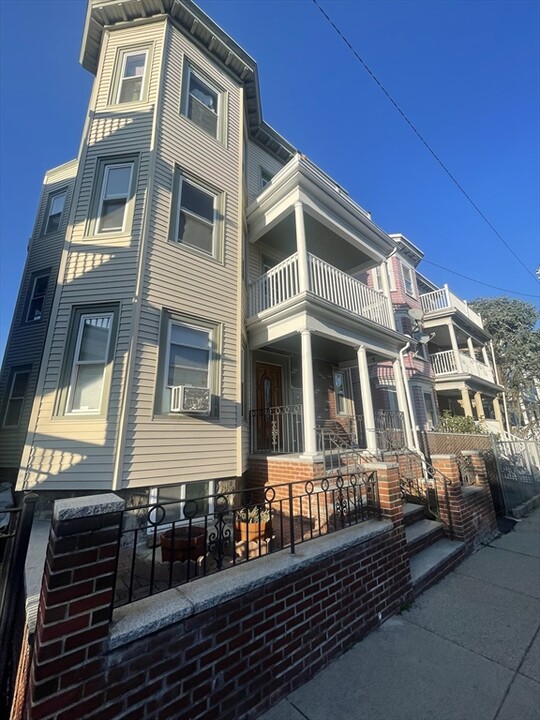 42 Sudan St in Boston, MA - Building Photo