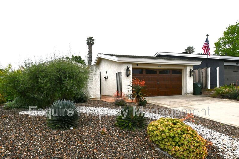 4275 Silverado Dr in Thousand Oaks, CA - Foto de edificio