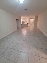 741 Simone Ct, Unit 2 in Haines City, FL - Building Photo - Building Photo