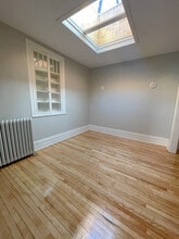 4 Russell St E in Smiths Falls, ON - Building Photo - Building Photo