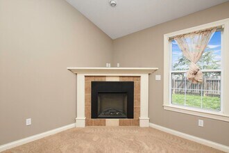 5600 Hodgsdon Mill Dr in Columbia, MO - Building Photo - Building Photo