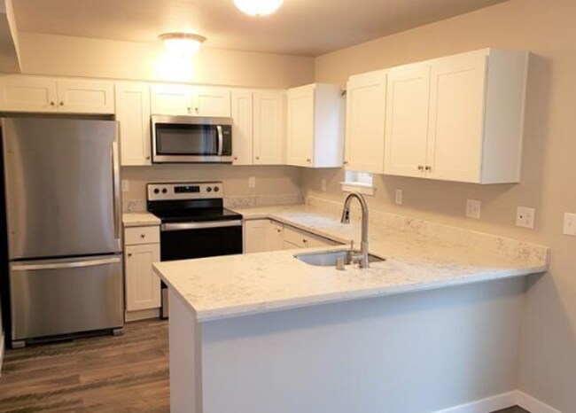 2805-2807 Undine St in Bellingham, WA - Building Photo - Building Photo