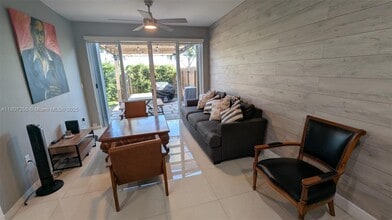 16562 SW 71st Ter in Miami, FL - Building Photo - Building Photo