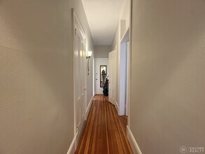 63 Dana St, Unit 3 in Cambridge, MA - Foto de edificio - Building Photo