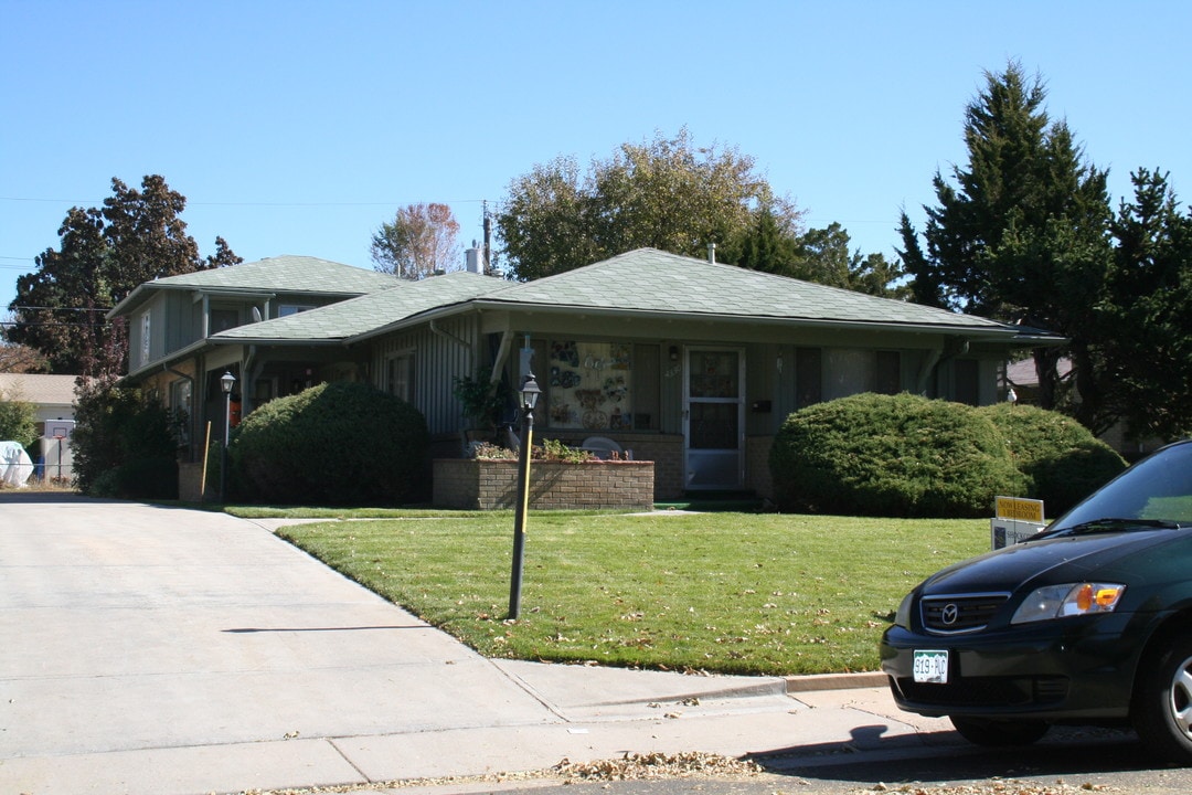 4330-4360 Ingalls St in Wheat Ridge, CO - Building Photo