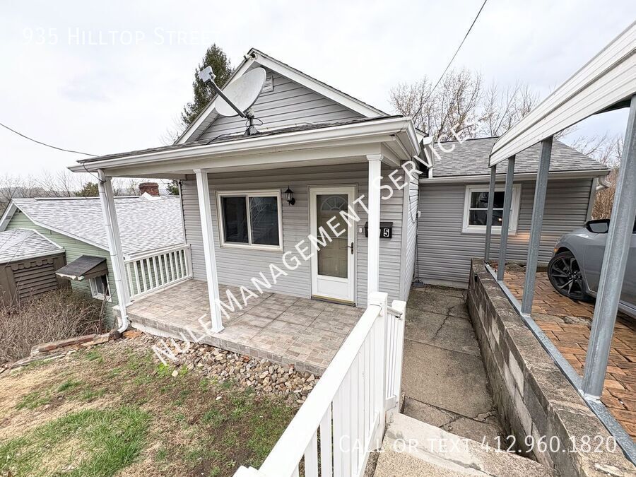 935 Hilltop St in Homestead, PA - Foto de edificio