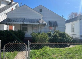 4825 Ohio St in Charleston, WV - Building Photo