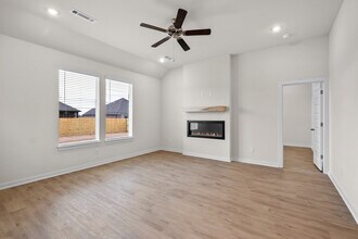 391 W Branta St in Farmington, AR - Building Photo - Building Photo