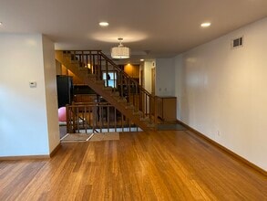 2530 Bristol Ter, Unit Building #17 in St. Joseph, MI - Building Photo - Building Photo