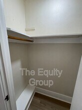 209 E 11th St in Hanford, CA - Building Photo - Building Photo
