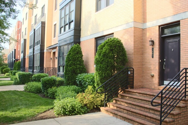 property at 1903 Richmond Hwy